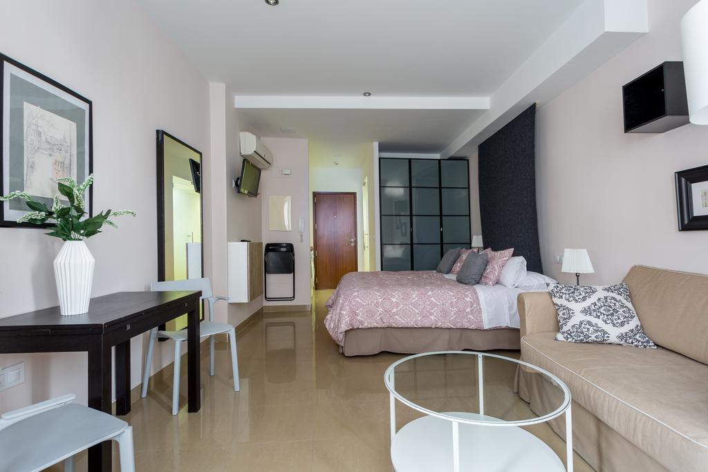 Apartamentos Edificio Constitucion Севилья Экстерьер фото